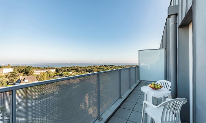 Saint-Marc-sur-Mer Apartment | Appart'City Confort Saint-Nazaire Océan