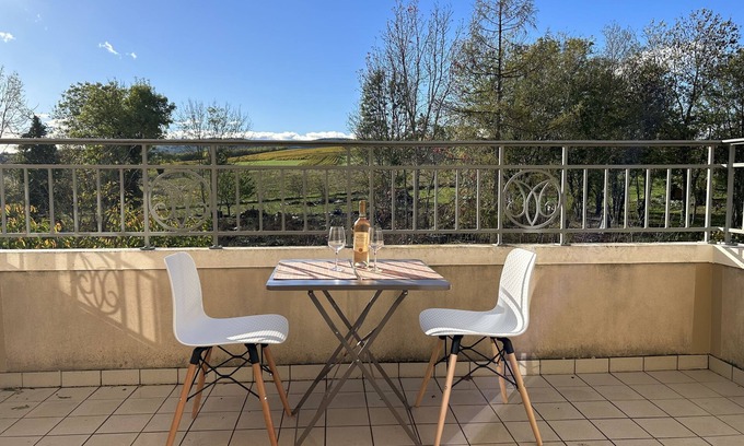 Porte des Pierres Dorees Apartment | Appartement 2 Chambres Logement Entier Proche Villefranche sur Saône