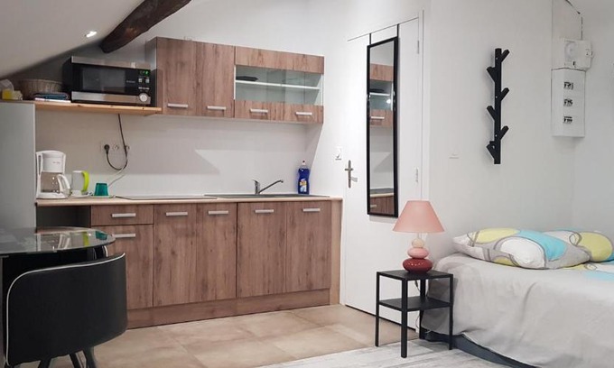 Sathonay-Camp Apartment | Appart hotel sathonay rillieux Lyon