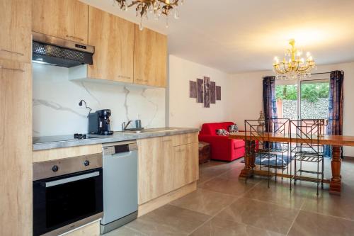Ginasservis Apartment | Appart - Le Tropical