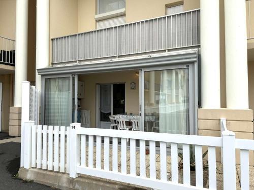 Saint-Hilaire-de-Riez Apartment | Appart T2 4 pers près plage avec terrasse, garage, St Hilaire de Riez - FR-1-224-819