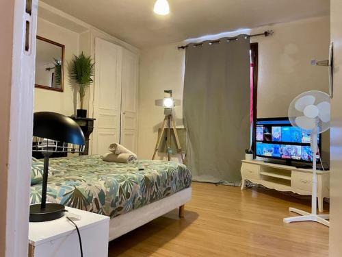 Souligne-sous-Ballon Apartment | Appart T2 Cozy City Center