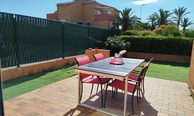 Saint-Cyprien Plage Apartment | APPART T2 on the ground floor