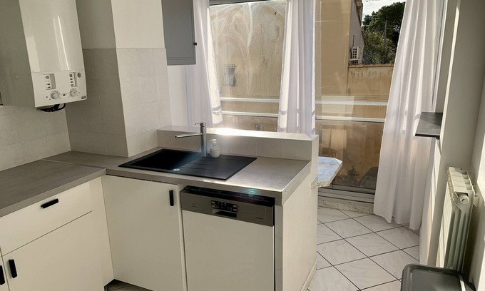Sainte-Marguerite Apartment | Appart T3 Meublé et Equipé Proche du Stade