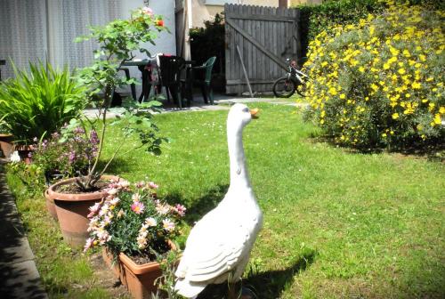 Torre del Lago Puccini Apartment | Appartamento con giardino a 5 minuti dal mare