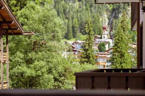 Campitello di Fassa Apartment | Appartamenti Des Alpes