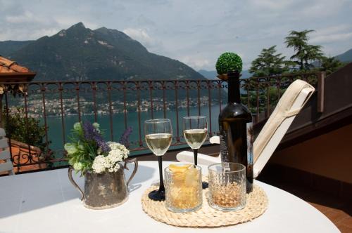 Riva Apartment | Appartamento "Bella vista" sul Lago di Como
