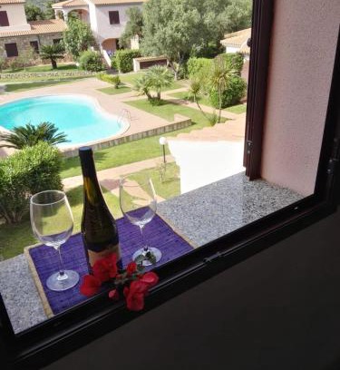 Monte Petrosu Apartment | appartamento con vista piscina