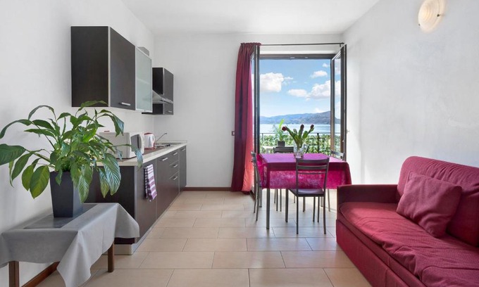 Crabbia Apartment | Appartamento Isola vista lago