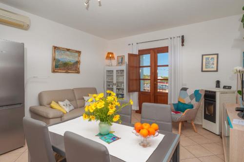San Pantaleo Apartment | Appartamento Mountain View
