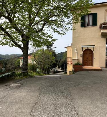Micciano Apartment | Appartamento nel borgo di Micciano