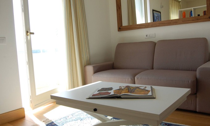 Historic Castle District Apartment | Appartamento Signorile - Arancio
