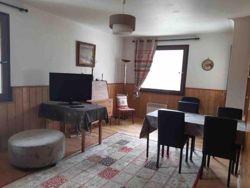 Saint-Etienne-de-Tinee Apartment | Appartement Chaleureux La Montagne
