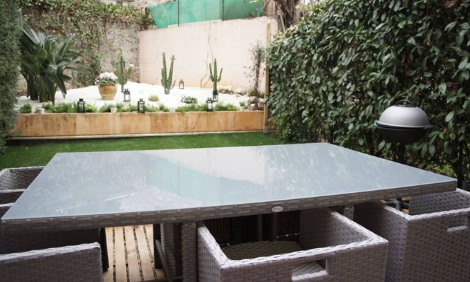 Saint-Laurent-du-Var Apartment | Appartement 4 Personnes à 10min à Pied de la Plage