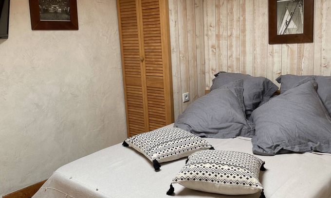 Six-Fours-les-Plages Villa | Appartement Avec Parking Privé et Sécurisé
