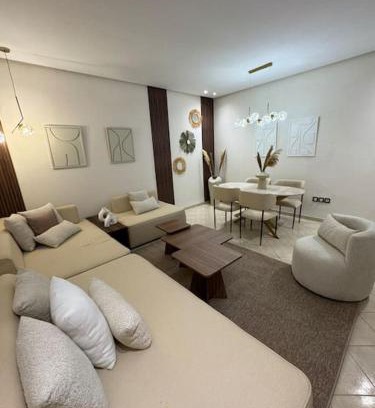 RACINE EXTENSION Apartment | Appartement à 10 min de la mer à pied