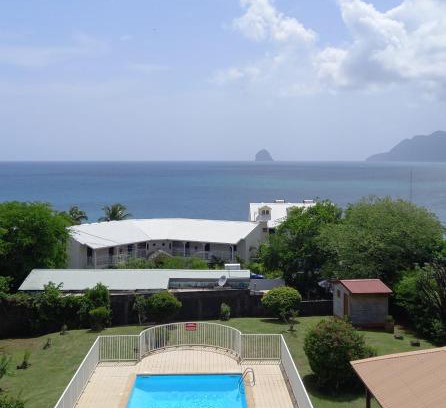 Quartier Desert Apartment | Appartement à Anse Mabouya en rez de jardin avec piscine à proximité des plages