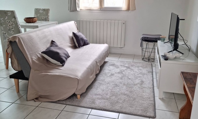 Villiers-le-Bel Apartment | Appartement 2 Pièces Moderne Avec Cuisine Ouverte, Proche Gare