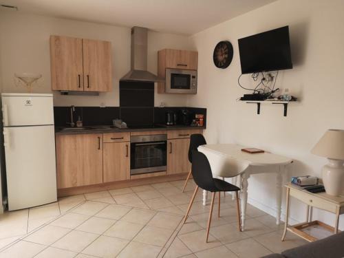 Ouistreham House | Appartement 2 pièces avec terrasse proche mer et commerces