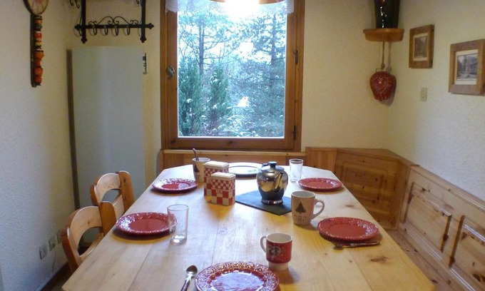Samoens Apartment | Appartement 2 pièces avec mezzanine, balcon et parking près centre Samoëns - FR-1-629-135