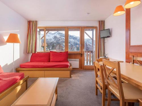 Avoriaz Apartment | Appartement 2 pièces cabine, centre Avoriaz, 6 pers, balcon sud, accès direct pistes et commerces - FR-1-314-174