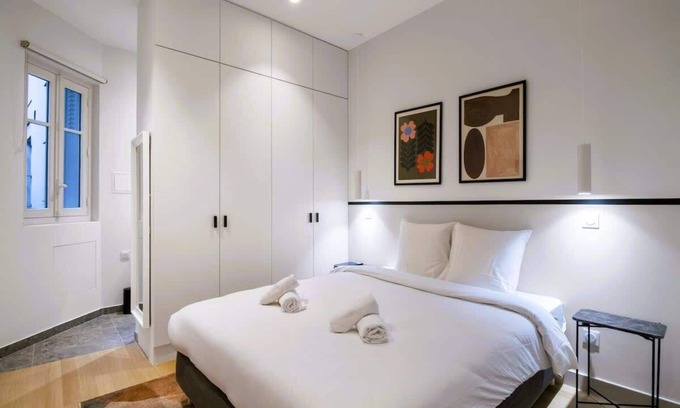 Porte-Dauphine Apartment | Appartement 2BR avec terrasse & climatisation