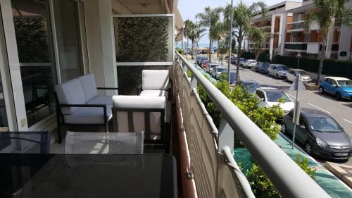 Villeneuve Loubet Beach Apartment | Appartement 2P et parking privé à 50m des plages.