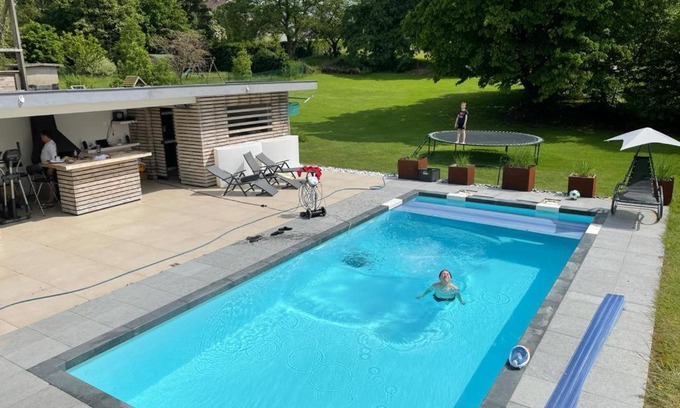 Sart-Dames-Avelines Apartment | Appartement 5 personnes avec accès piscine et jacuzzi
