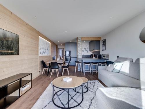 Tignes le Lac Apartment | Appartement 8 pers, skis aux pieds, balcon, rénové, proche pistes et commerces, Tignes le Lac - FR-1-641-32