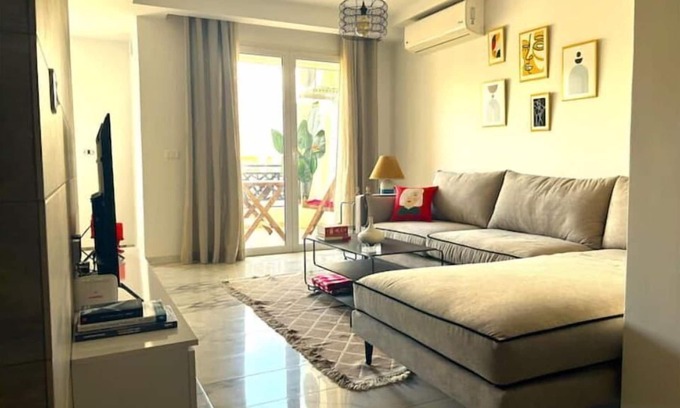 El Aouina Apartment | Appartement a 10 min de l Aéroport Entre les Berges du lac et Ain Zaghouene,