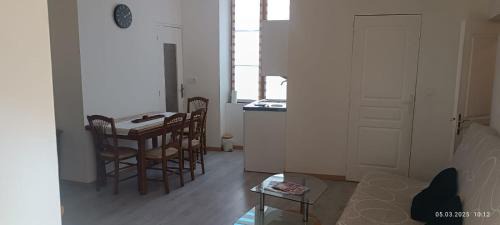Bar-sur-Aube Apartment | Appartement Artur 2