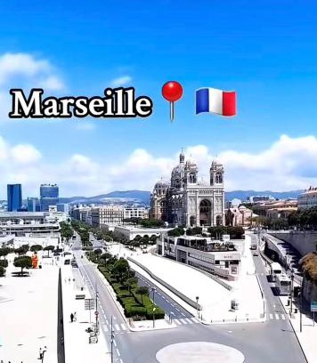 Saint-Lambert Apartment | Appartement atypique cosy entre terre & mer