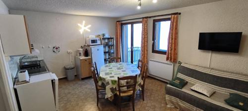 Albiez-le-Vieux Apartment | Appartement au pied des pistes
