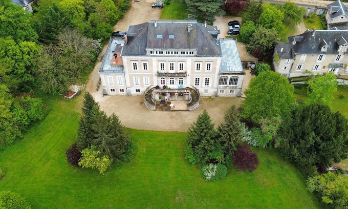 Arceau Apartment | Appartement au rez de Jardin D'un Chateau au Milieu D'un Parc à 15mn de Dijon