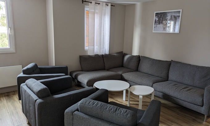 Les Deux Alpes Apartment | Appartement au Village1800. Le Meije 11 A1 Situé à 50m du Télésiège du Village