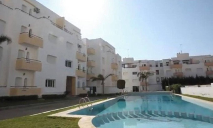 Tangier Apartment | Appartement Avec Piscines, vue sur mer et Accès à la Plage