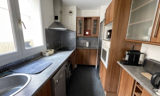 Neuilly-sur-Seine Apartment | Appartement Avec Terrasse Proche de Paris et La Défense