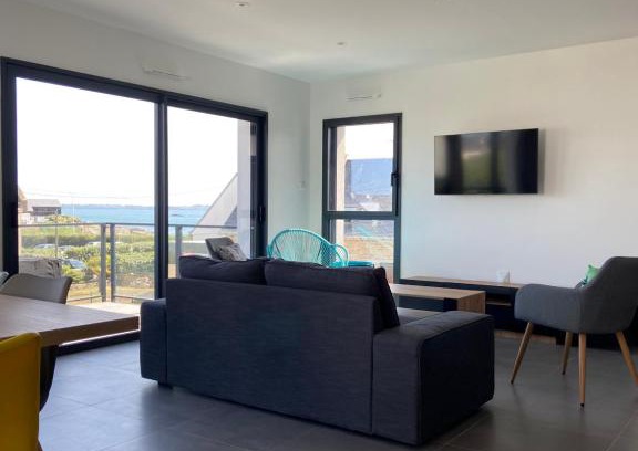Kerroch Apartment | Appartement avec terrasse vue mer, parking privé (lgt B)