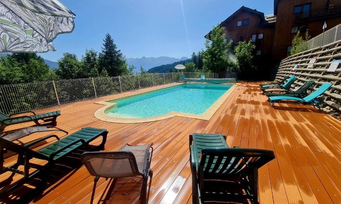 Puy-Saint-Vincent Apartment | Appartement - bat A - Puy Saint Vincent 1800 - 4 personnes