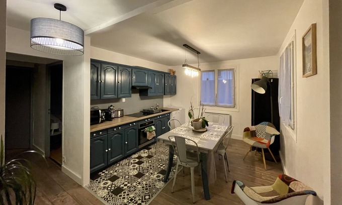 Esquieze-Sere Apartment | Appartement Cosy Dans Résidence Calme Cheminée Jardin vue sur la Montagne