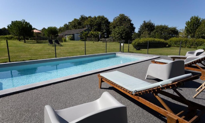 Clohars-Fouesnant Apartment | Appartement Calme Campagne Piscine