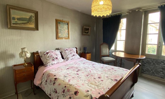 Ussel Apartment | Appartement calme centre ville