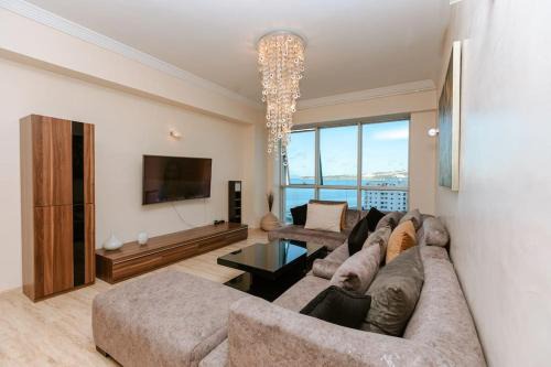Tangier Apartment | Appartement Centre-ville, vue mer, 2 chambres spacieuses