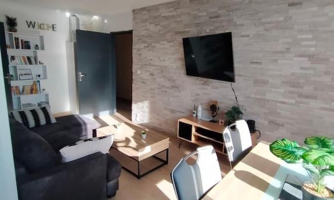 Ile Beaulieu Apartment | Appartement charmant et calme en bord de Loire.