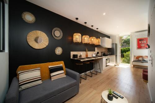 3rd Arrondissement Apartment | Appartement climatisé 2 chambres avec parking à 10min à pieds de la Gare St Charles