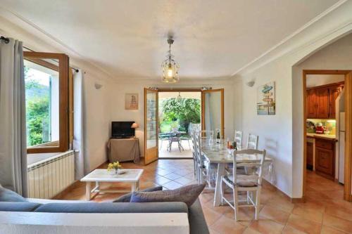 Le Bar-sur-Loup Apartment | Appartement confortable au Bar-sur-Loup 60 m² avec jardin