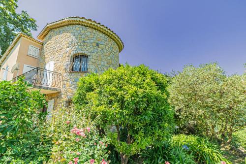 Le Bar-sur-Loup Apartment | Appartement confortable au Bar-sur-Loup, 84 m², vue montagne