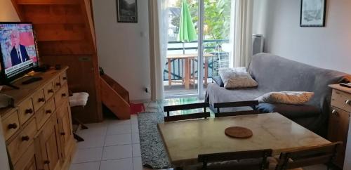 Saint-Mamet Apartment | Appartement cosy à Saint-Mamet - 36 m² - Vue montagne
