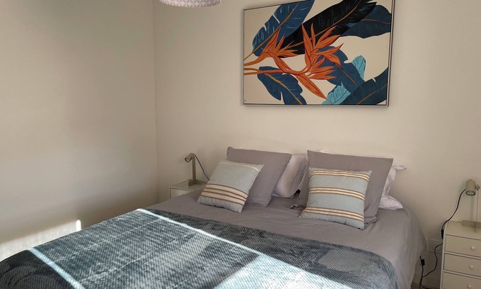 Vayres Apartment | Appartement Cosy au Calme, Animaux de Compagnie Acceptés