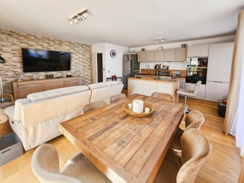 Magny-le-Hongre Apartment | Appartement cosy près Disney, jardin & terrasse